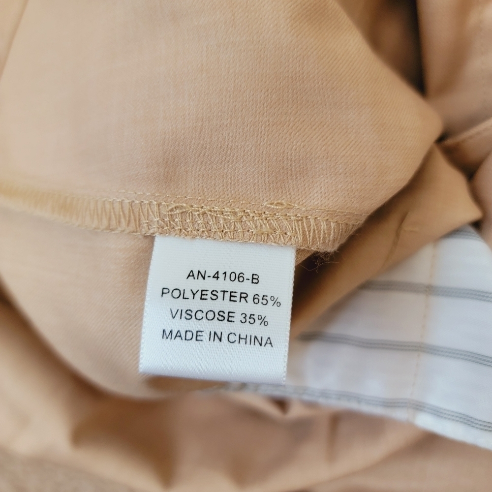 Aryn K. Paper Bag Shorts M - Picture 9 of 9